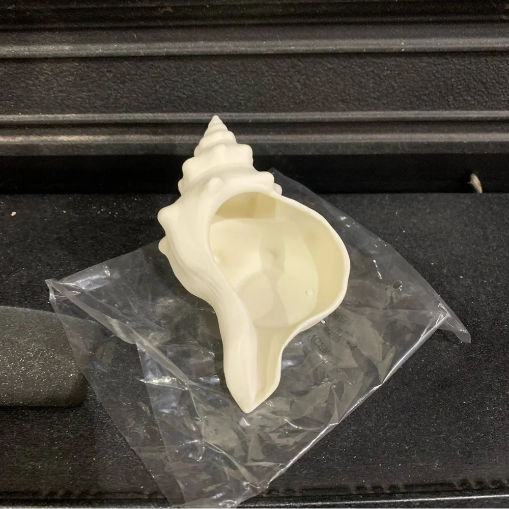 Yankee Candle Porcelain Conch Shell Tea Light Votive Candle Holder - Picture 2 of 10